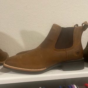 Ariat Sport Booker Ultra 10.5 EE